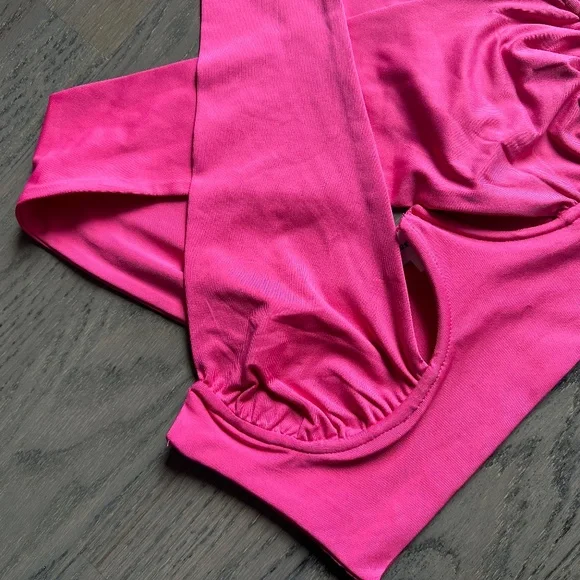 Superdown Kacie Cross Over Top - Picture 4 of 8